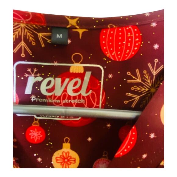 Revel Premium Stretch Scrub Top Christmas V Neck Multicolor Medium Lot of 5 - Picture 5 of 12